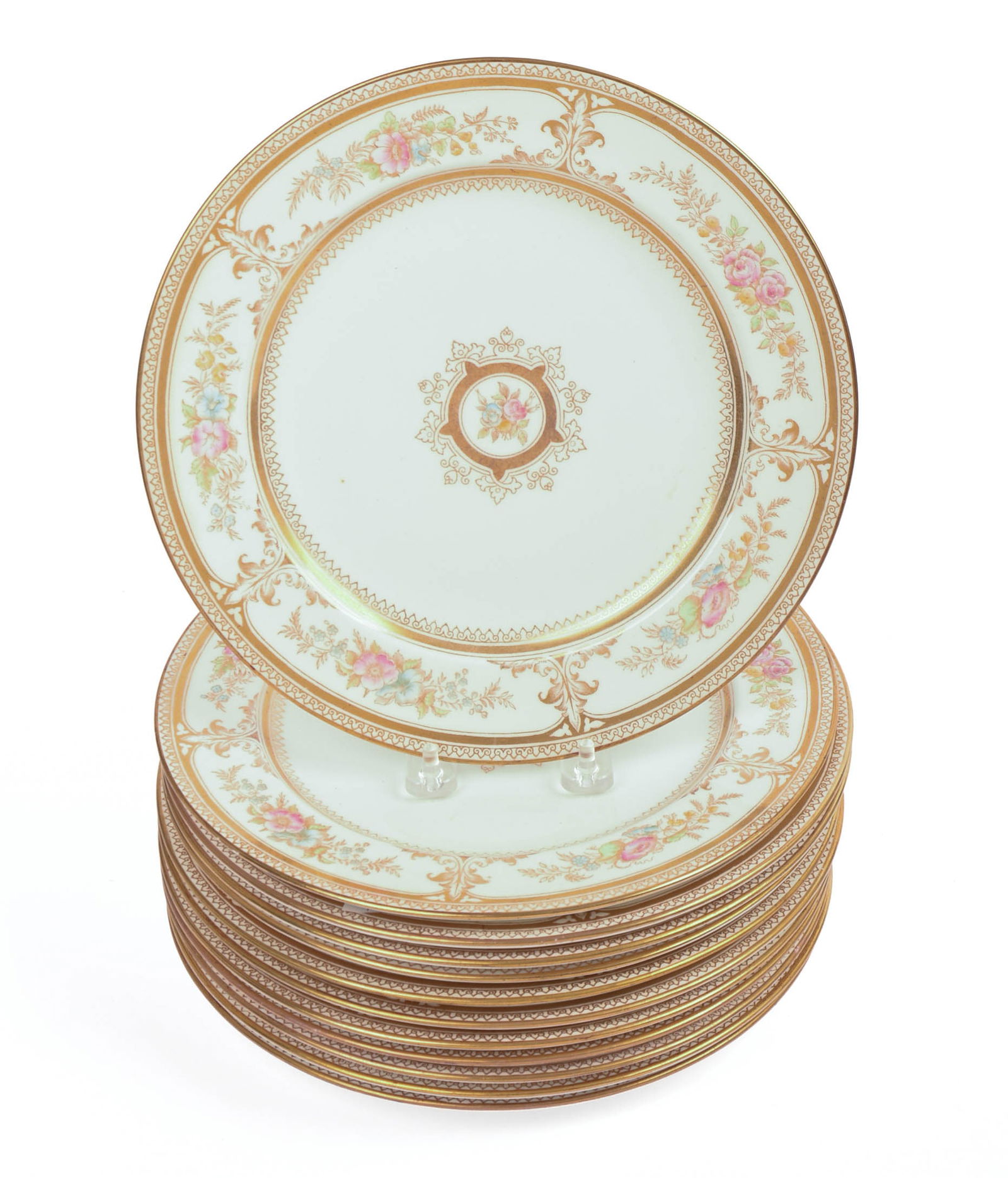 TWELVE WEDGWOOD HAVELOCK PATTERN DINNER PLATES. (1 of 3)