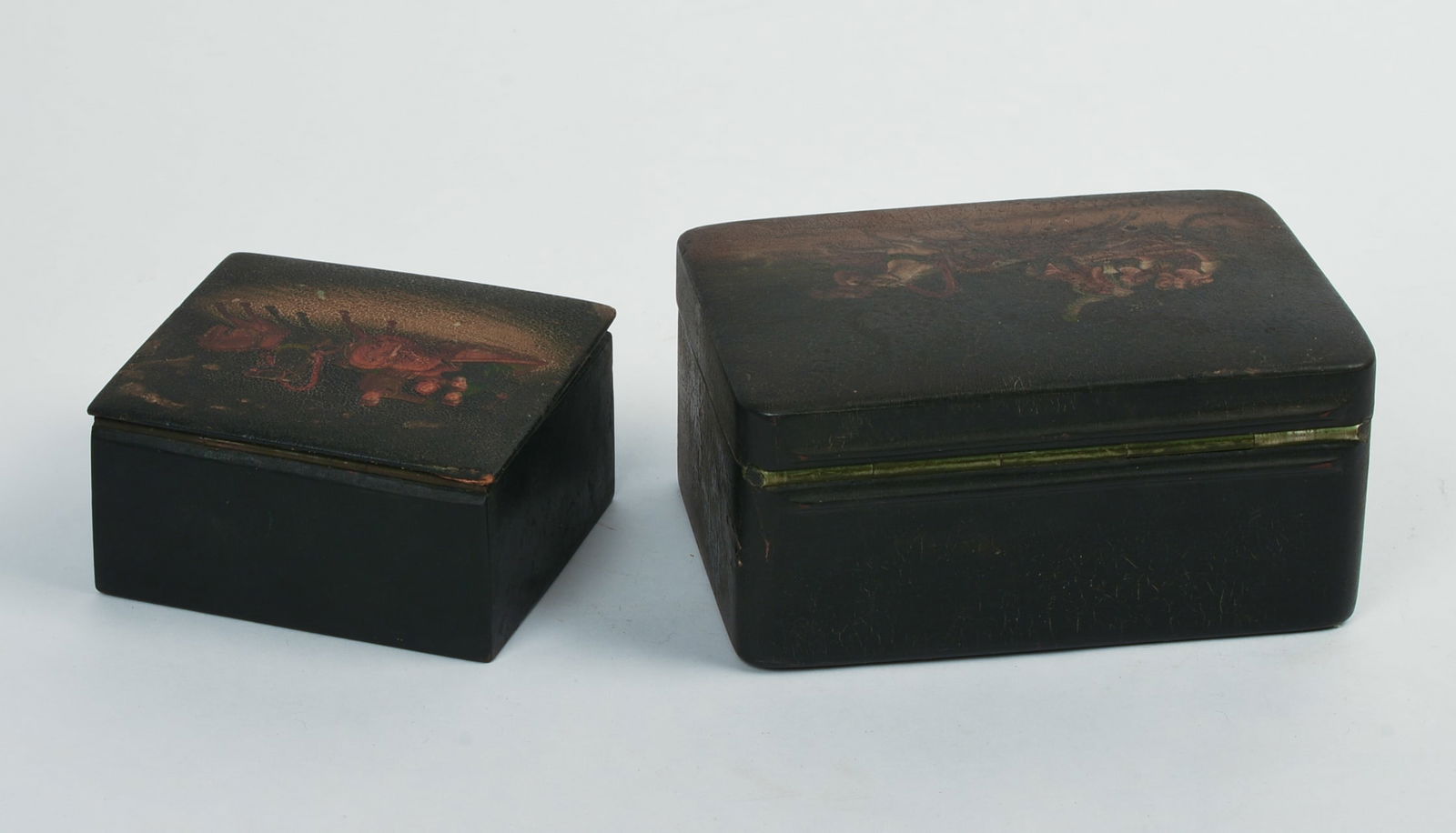 TWO RUSSIAN BLACK LACQUER BOXES WITH SLEIGHS. - 4