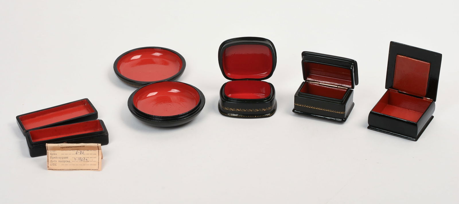 FIVE RUSSIAN BLACK LACQUER BOXES. - 2
