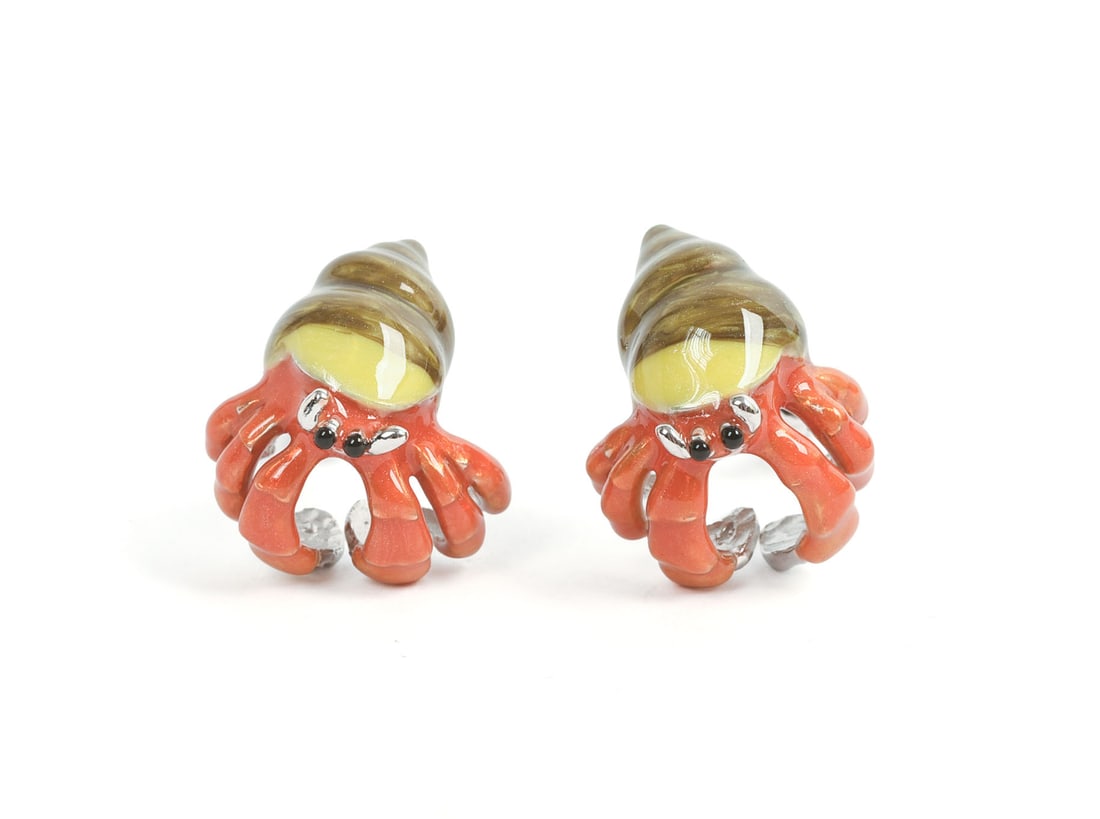 PAIR OF JAN LESLIE STERLING SILVER CRAB CUFFLINKS.: 1 x 0.75 inches. New in bag.