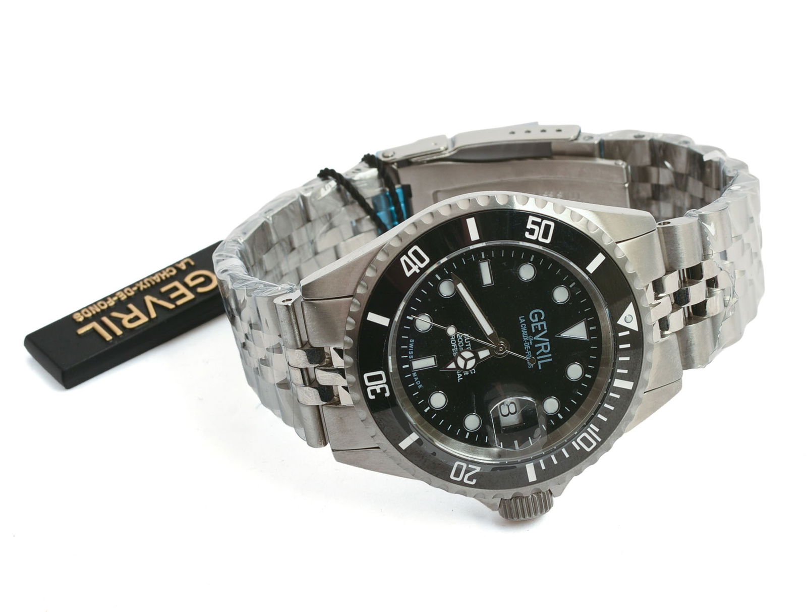 GEVRIL MEN'S WATCH.: Face diameter 1.5 inches, band diameter 3 inches. New in box.