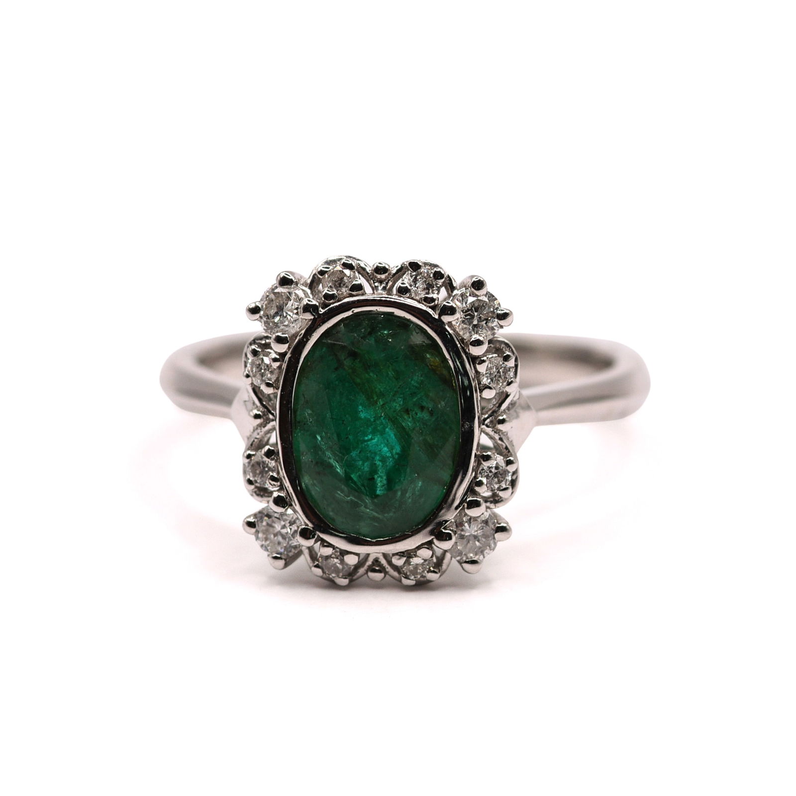 PLATINUM NATURAL EMERALD BERYL AND DIAMOND RING (1 of 3)