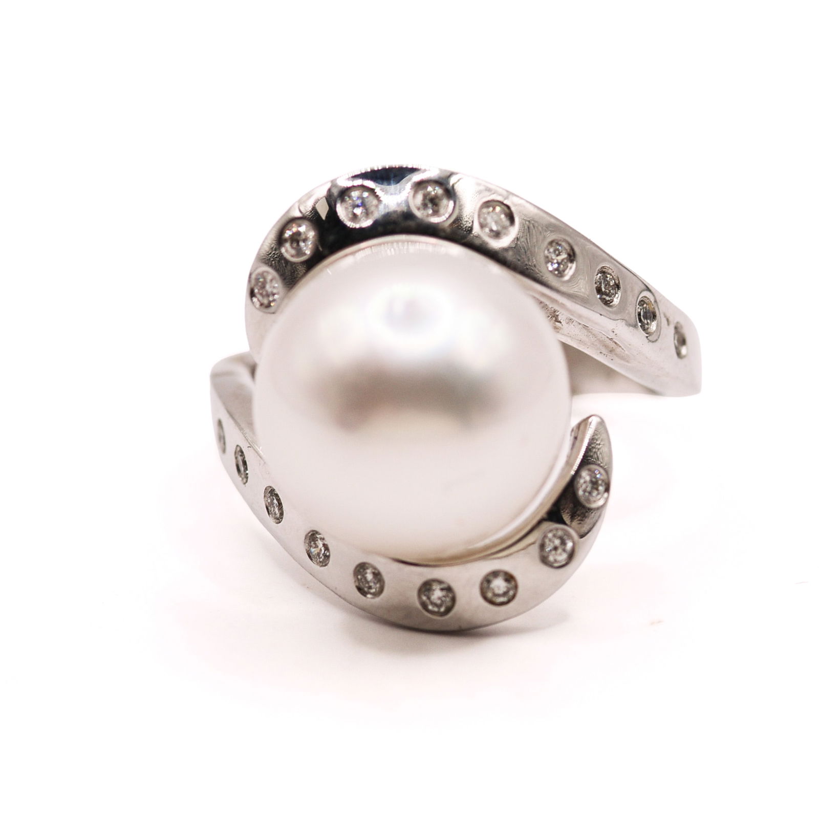14K WHITE GOLD LADY'S CUSTOM MADE DIAMOND AND SOUTH SEA PEARL RING (1 of 3)