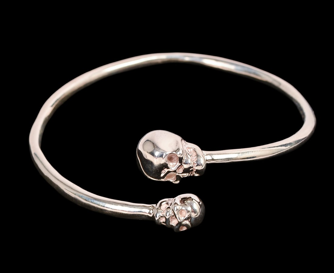 ROBIN ROTENIER STERLING SILVER SKULL BRACELET. (1 of 6)