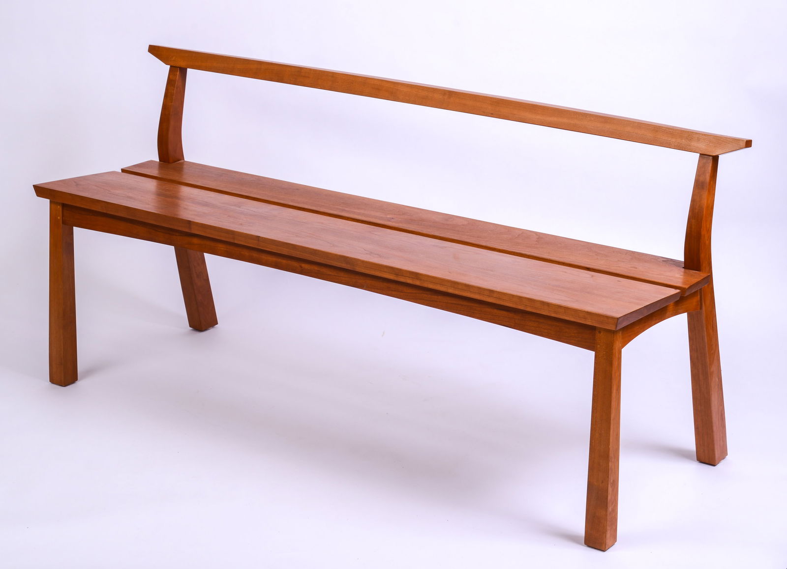 Thomas Moser Edo Bench in Cherry. - 4