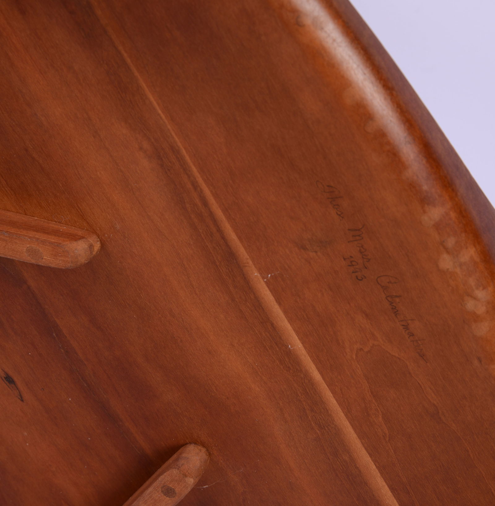 Thomas Moser Continuous Arm Windsor Chair. - 6