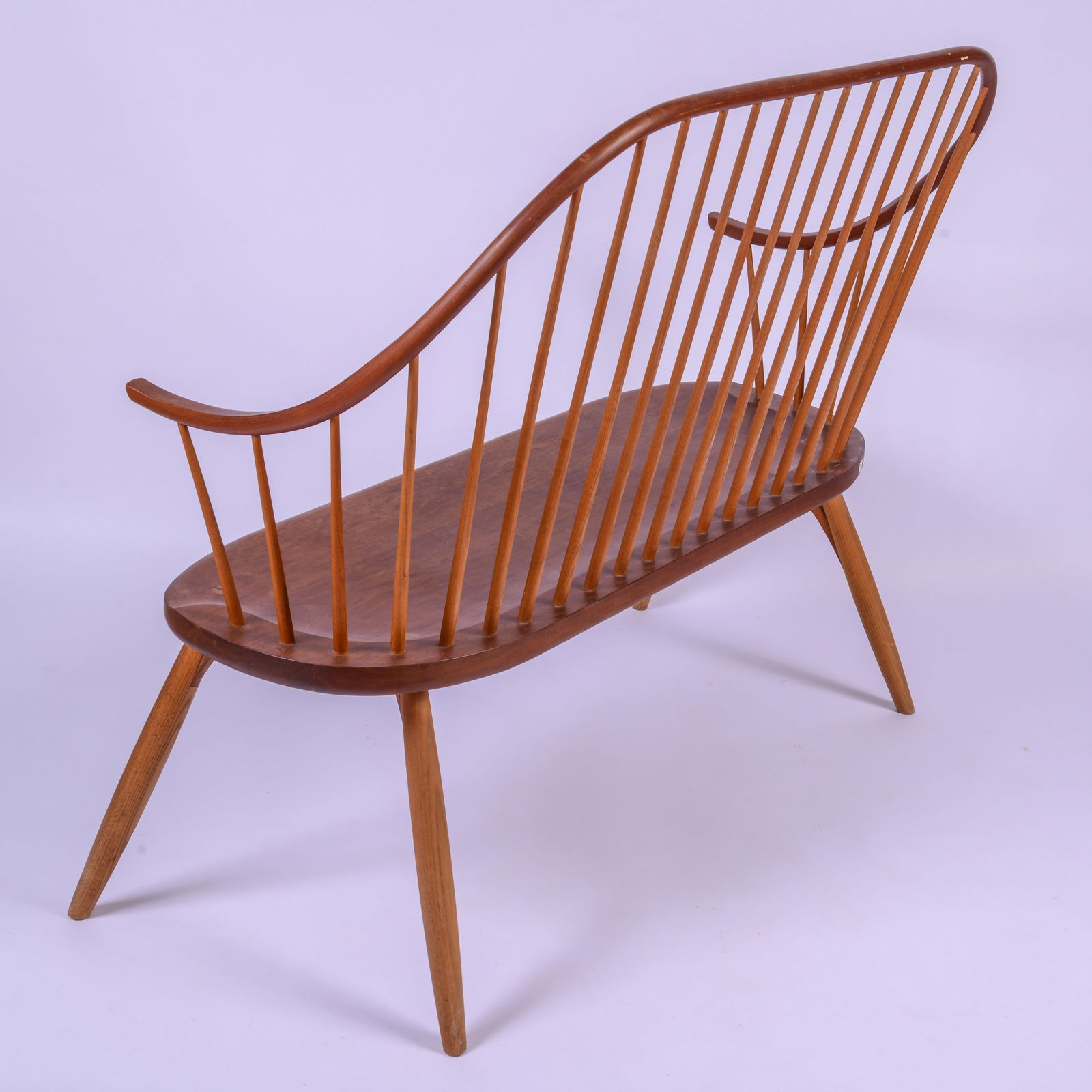 Thomas Moser Continuous Arm Windsor Bench. - 3