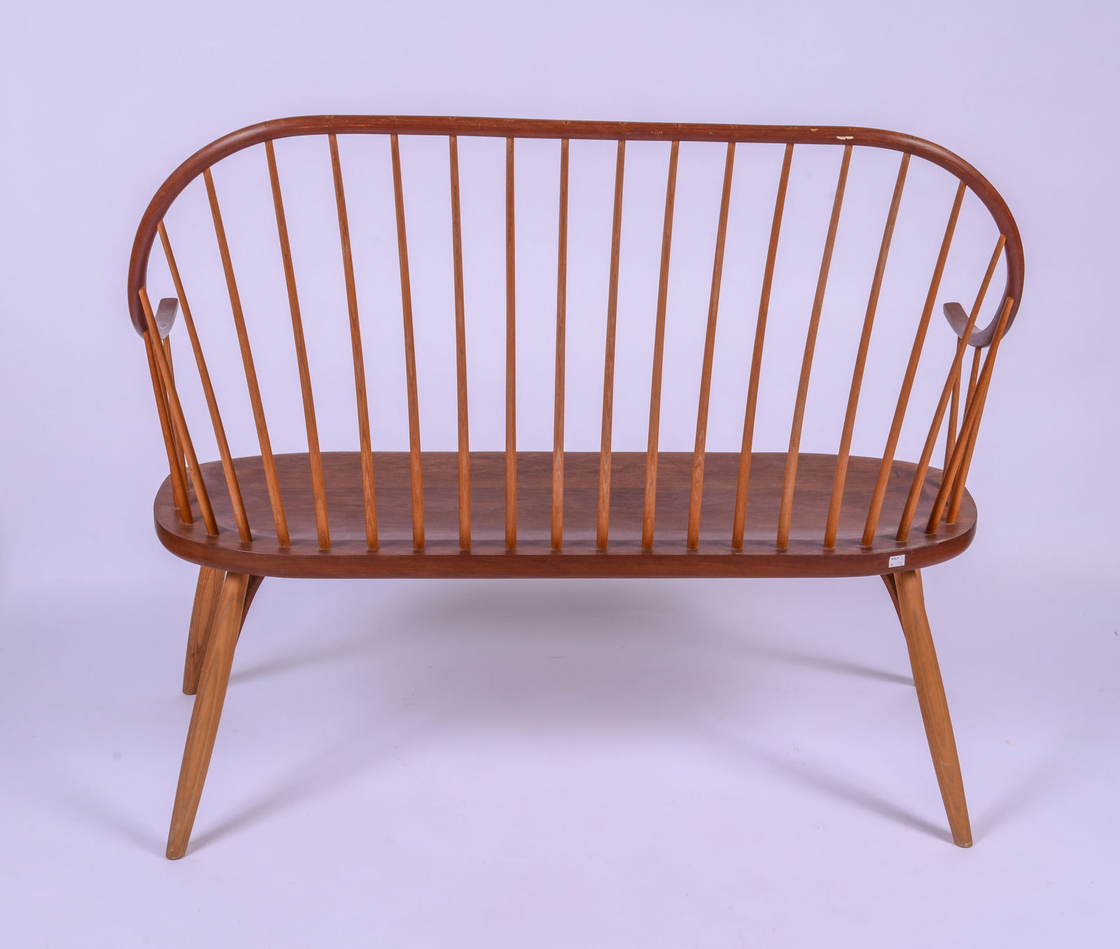 Thomas Moser Continuous Arm Windsor Bench. - 4