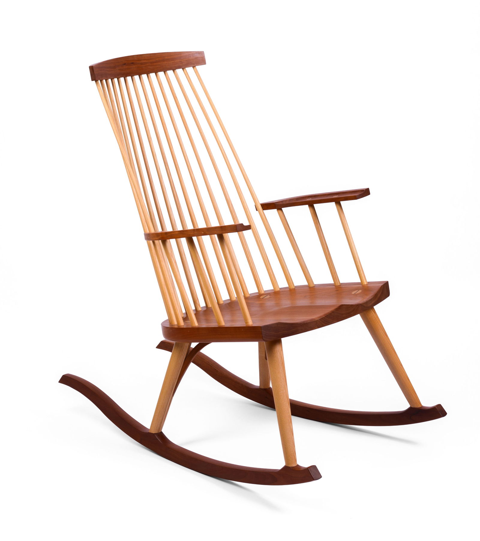 Thomas Moser New Gloucester Rocking Chair in Cherry.: Height 39 inches, width 23 inches, depth 37 inches. Very good condition.