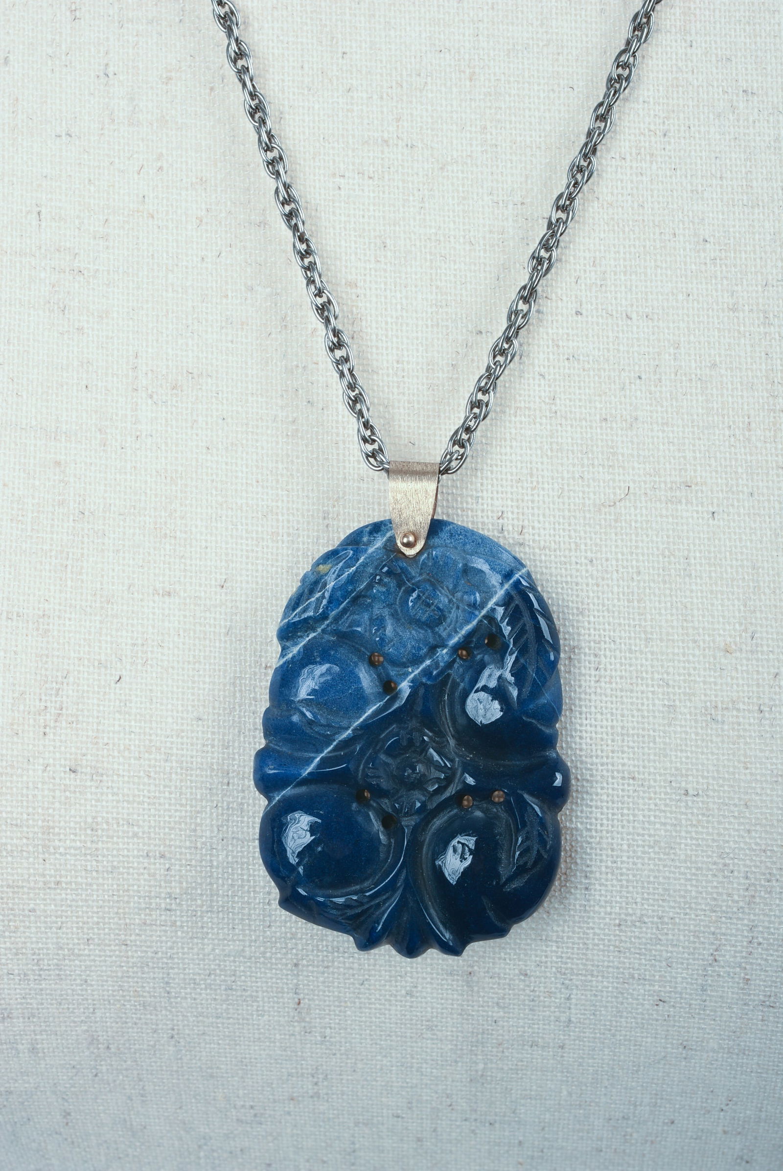 Blue Stone Pendant Necklace.: Length of chain 24 inches, pendant 2 x 1.5 inches.