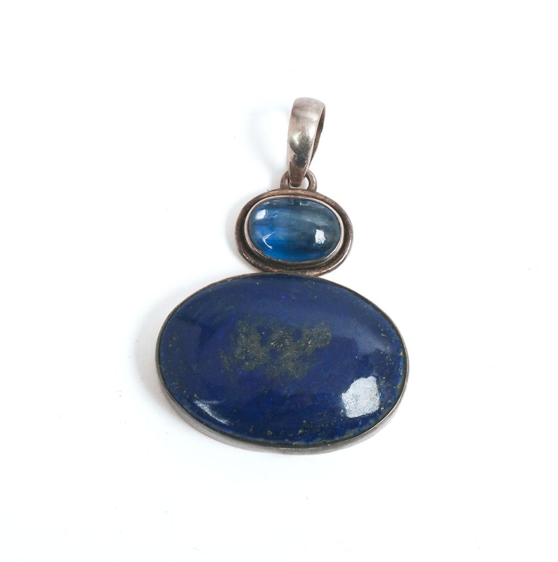 Sterling and Lapis Pendant. (1 of 2)