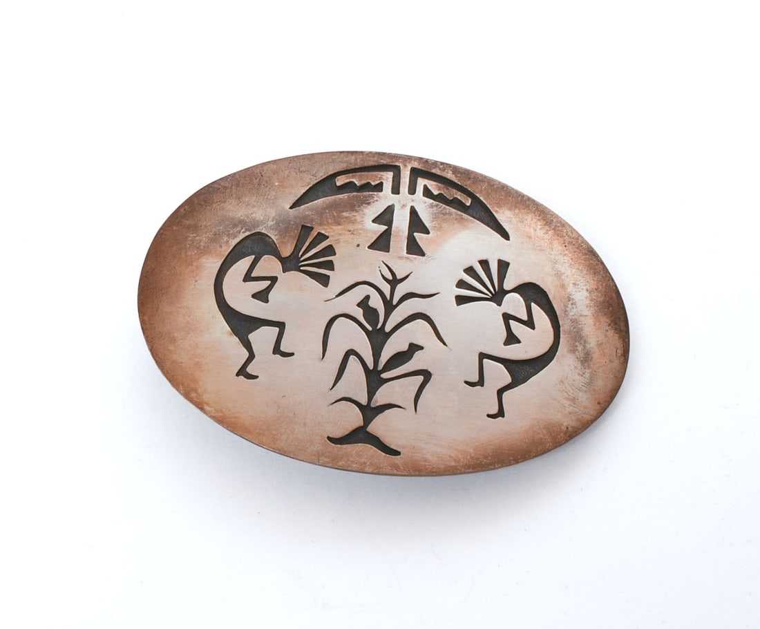 Native American Sterling Silver Belt Buckle.: 2.25 x 3.25 inches, with Kokopelli decoration, stamped on verso. 46.2 grams.