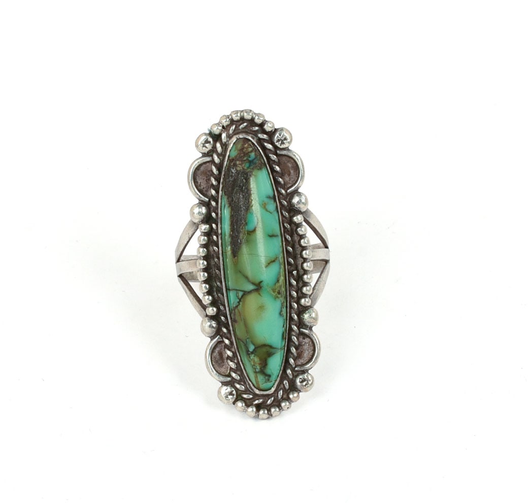 Navajo Sterling and Turquoise Ring.: Size 10, 0.32 ozt.