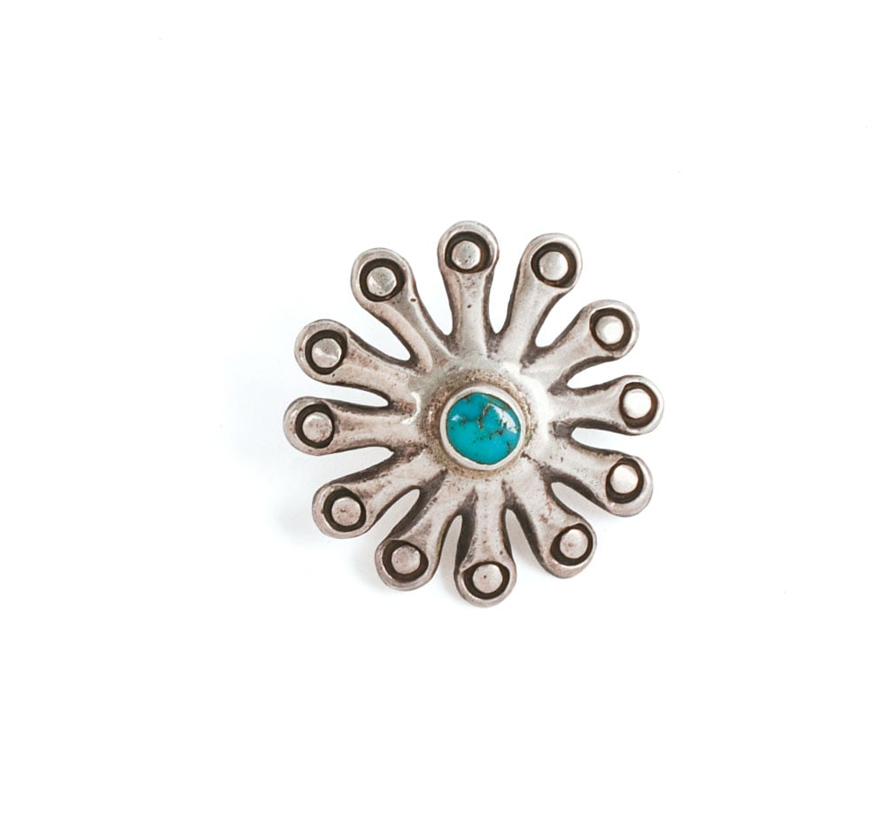 Native American Sterling and Turquoise Flower Brooch.: Diameter 1.25 inches, 0.23 ozt.