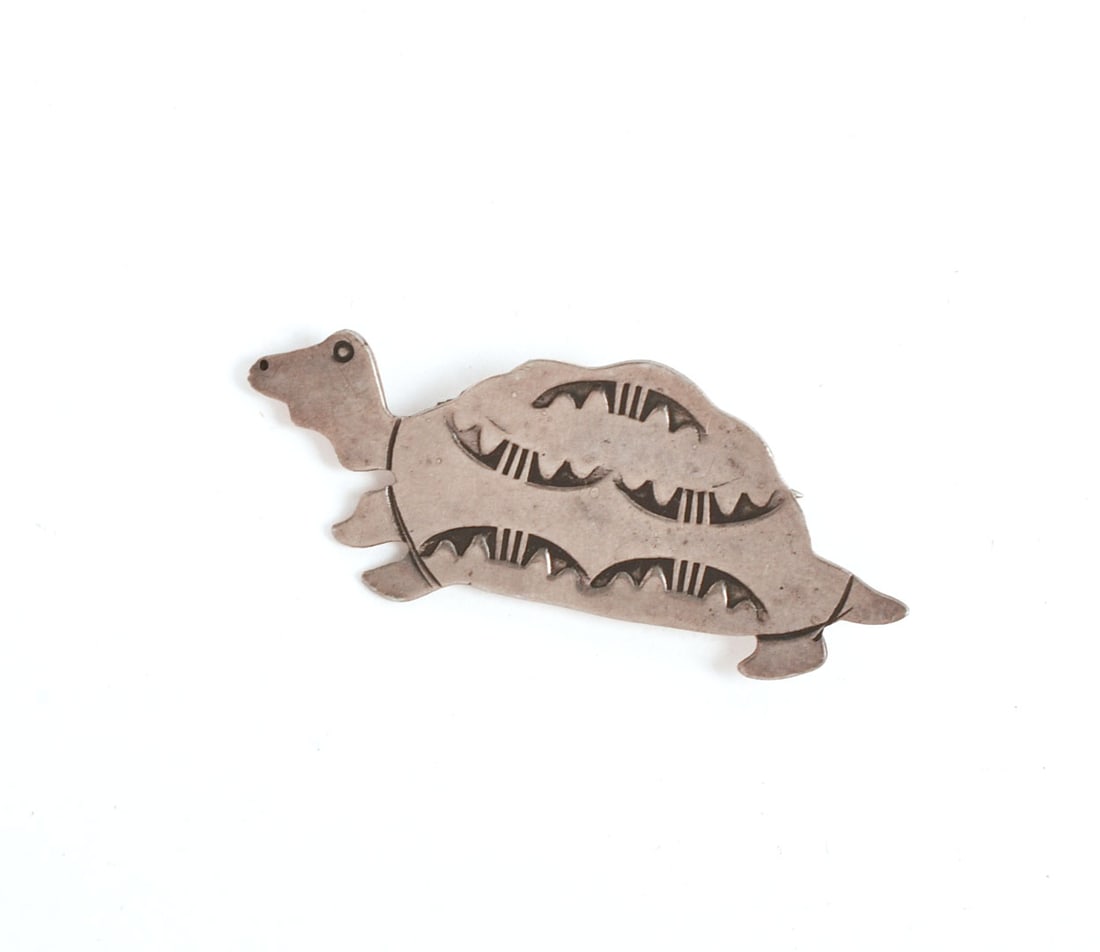 Native American Sterling Silver Turtle Brooch.: 1.75 x .75 inches, 0.14 ozt.