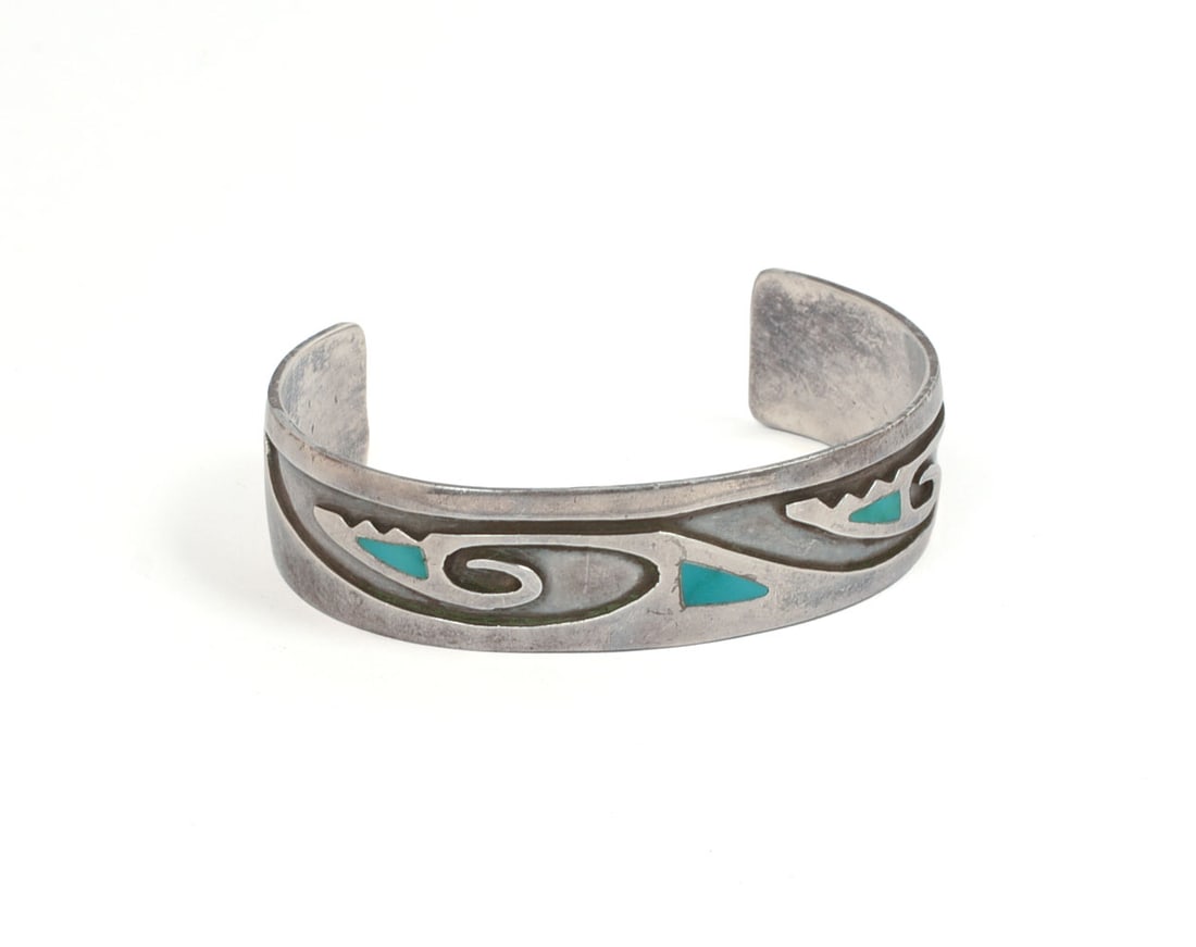 Navajo Sterling and Turquoise Cuff Bracelet.: Inside diameter 2.5 inches, 1.018 ozt.