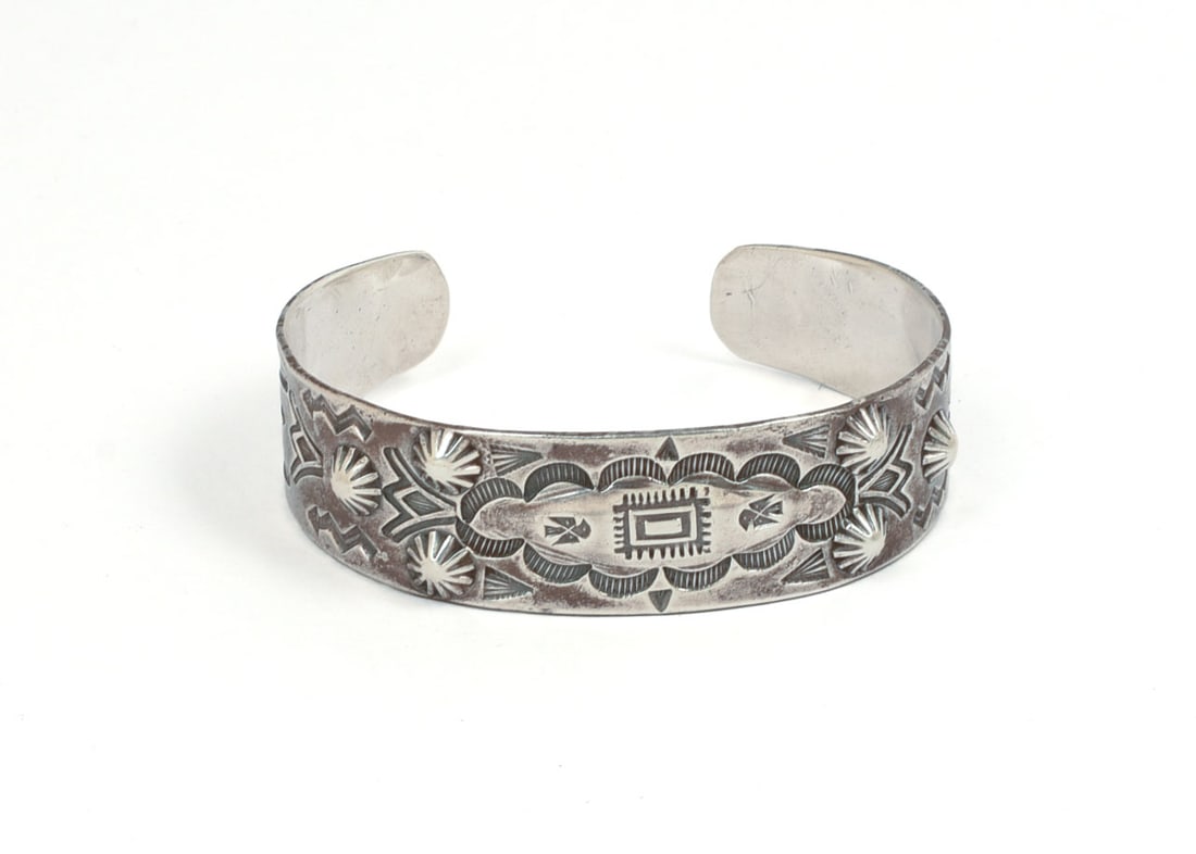 Native American Sterling Silver Cuff Bracelet. (1 of 4)