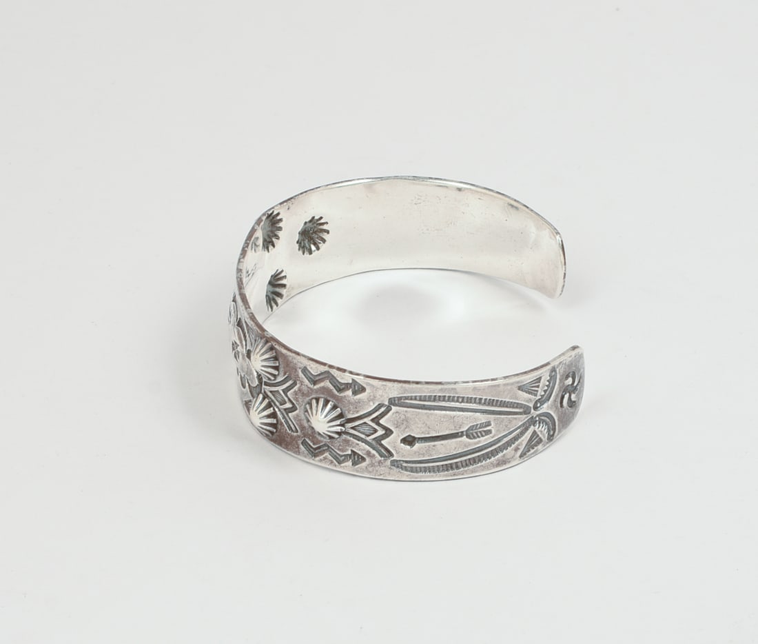 Native American Sterling Silver Cuff Bracelet. - 3