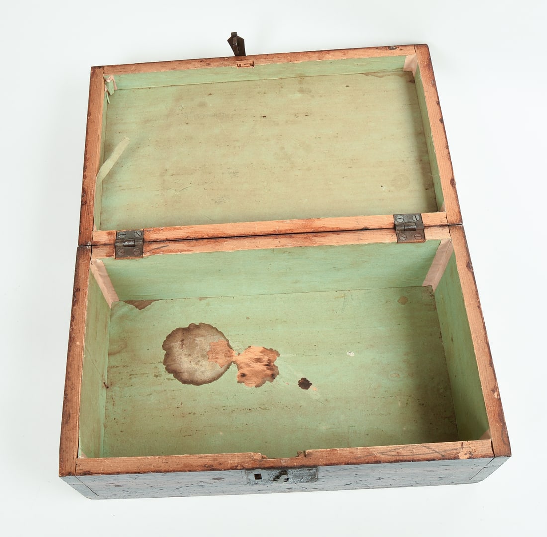 Maine Grain Painted Document Box. - 2