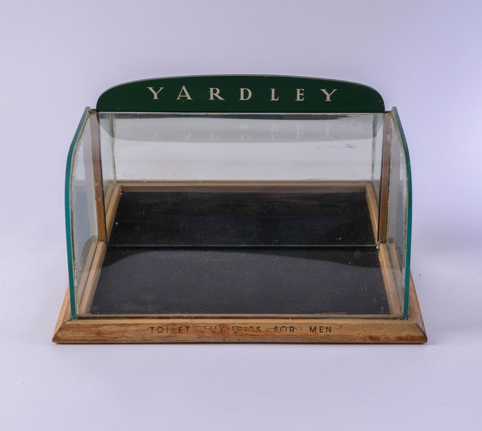 Yardley Countertop Display Case. - 2