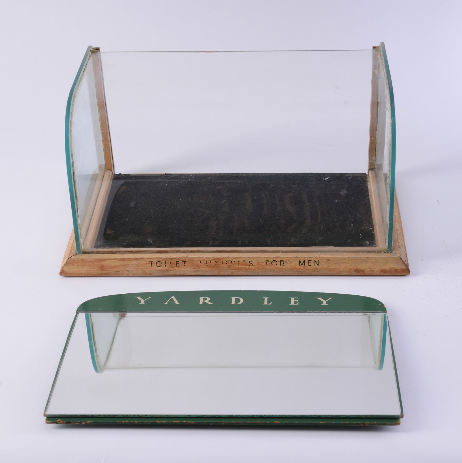 Yardley Countertop Display Case. - 5