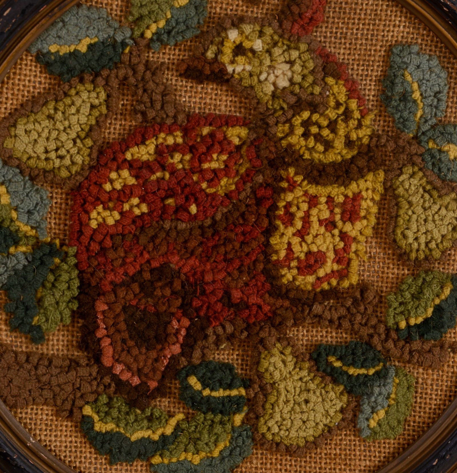 Crewel Work Wall Hanging With Bird. - 2