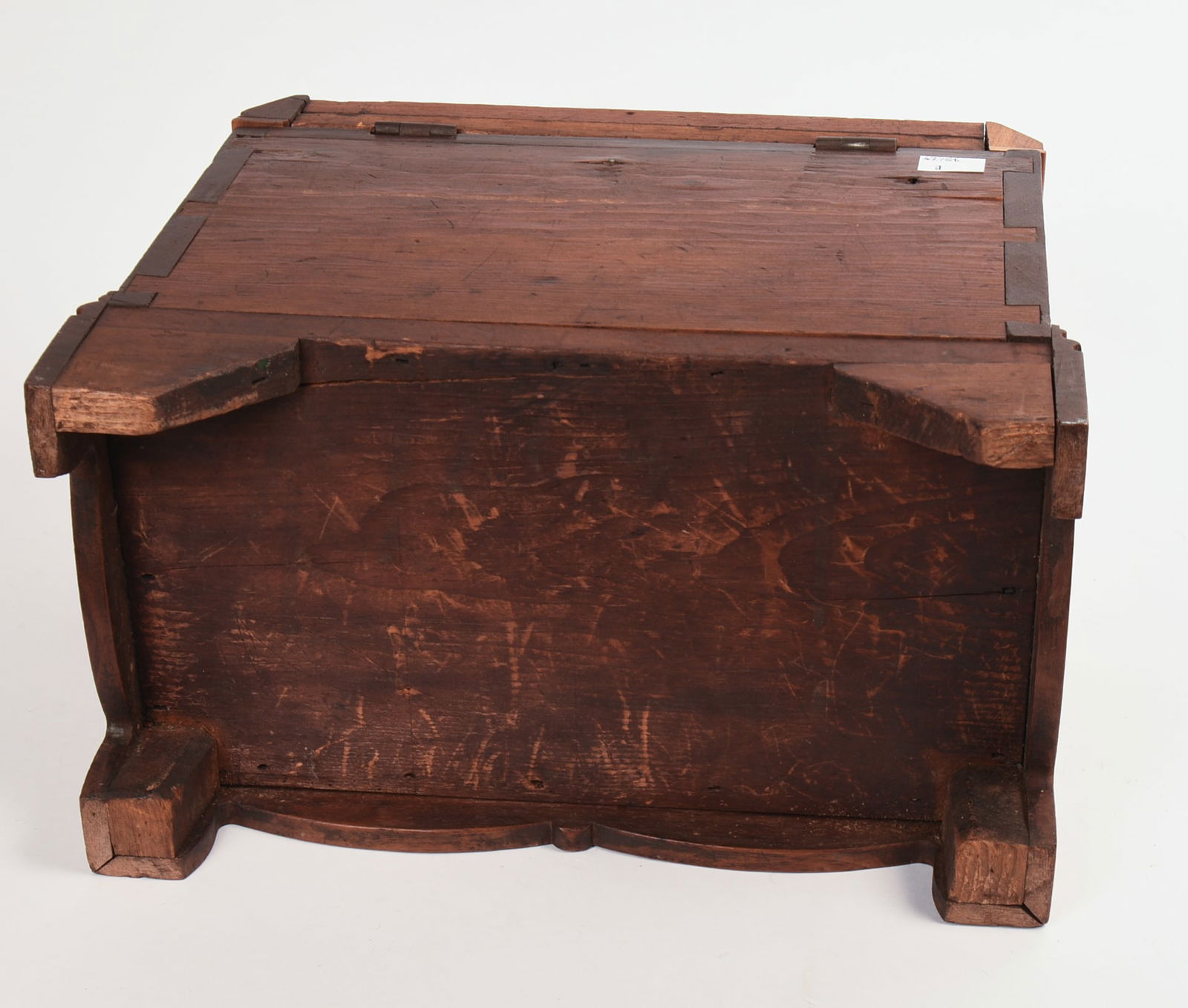 19th Century Chestnut Small Box. - 6