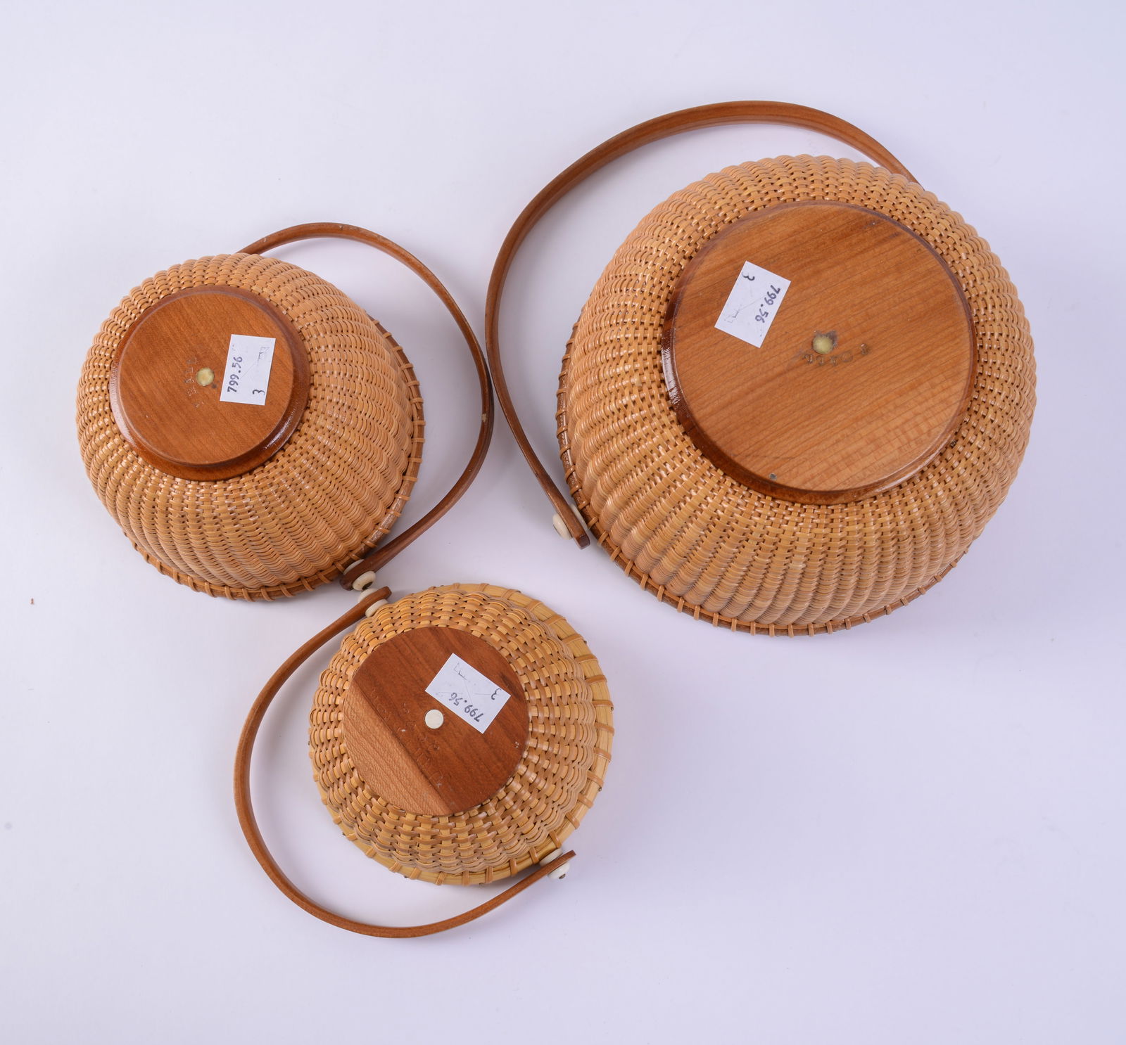 Three Nantucket Baskets. - 5