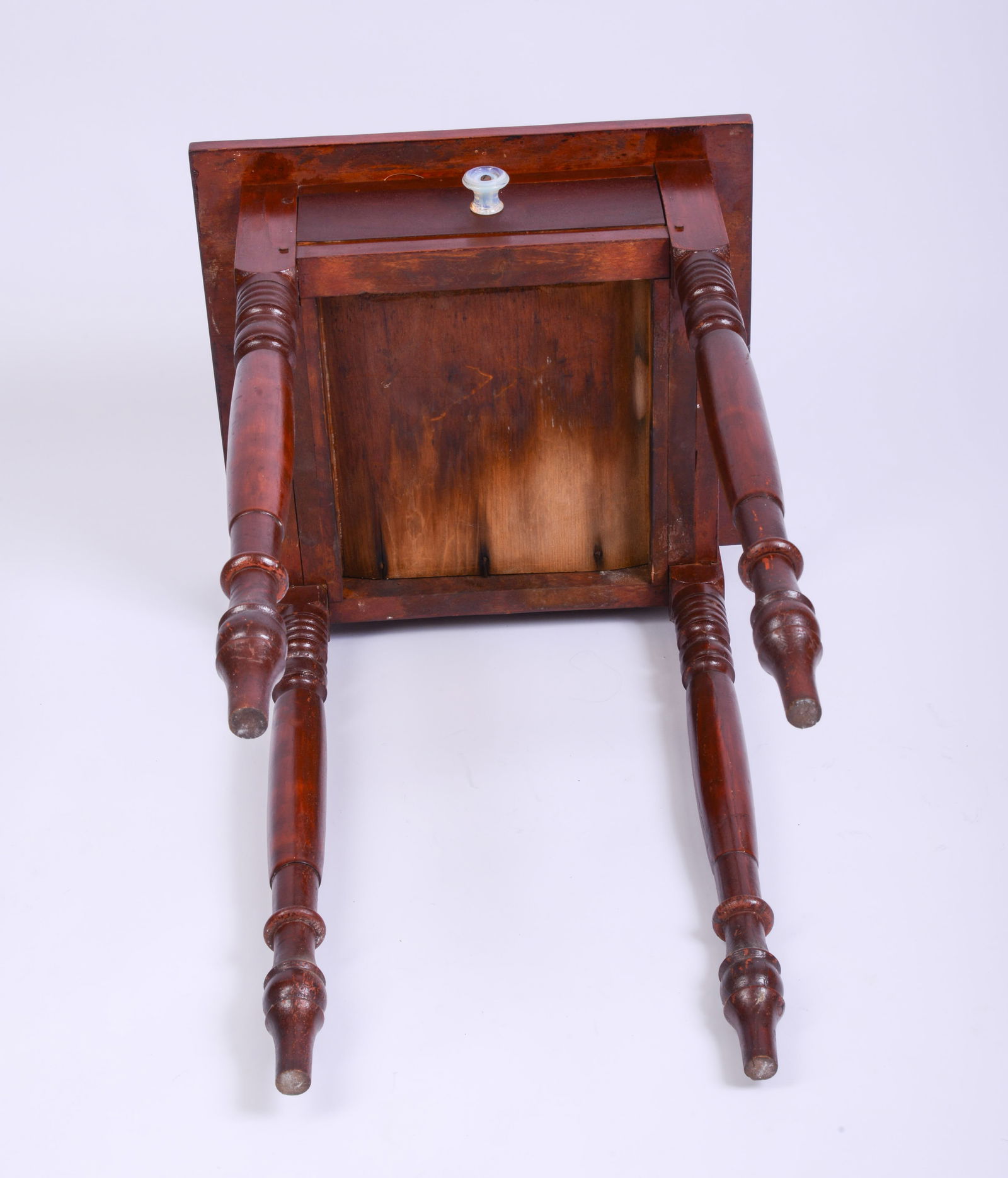 Sheraton One Drawer Stand. - 4