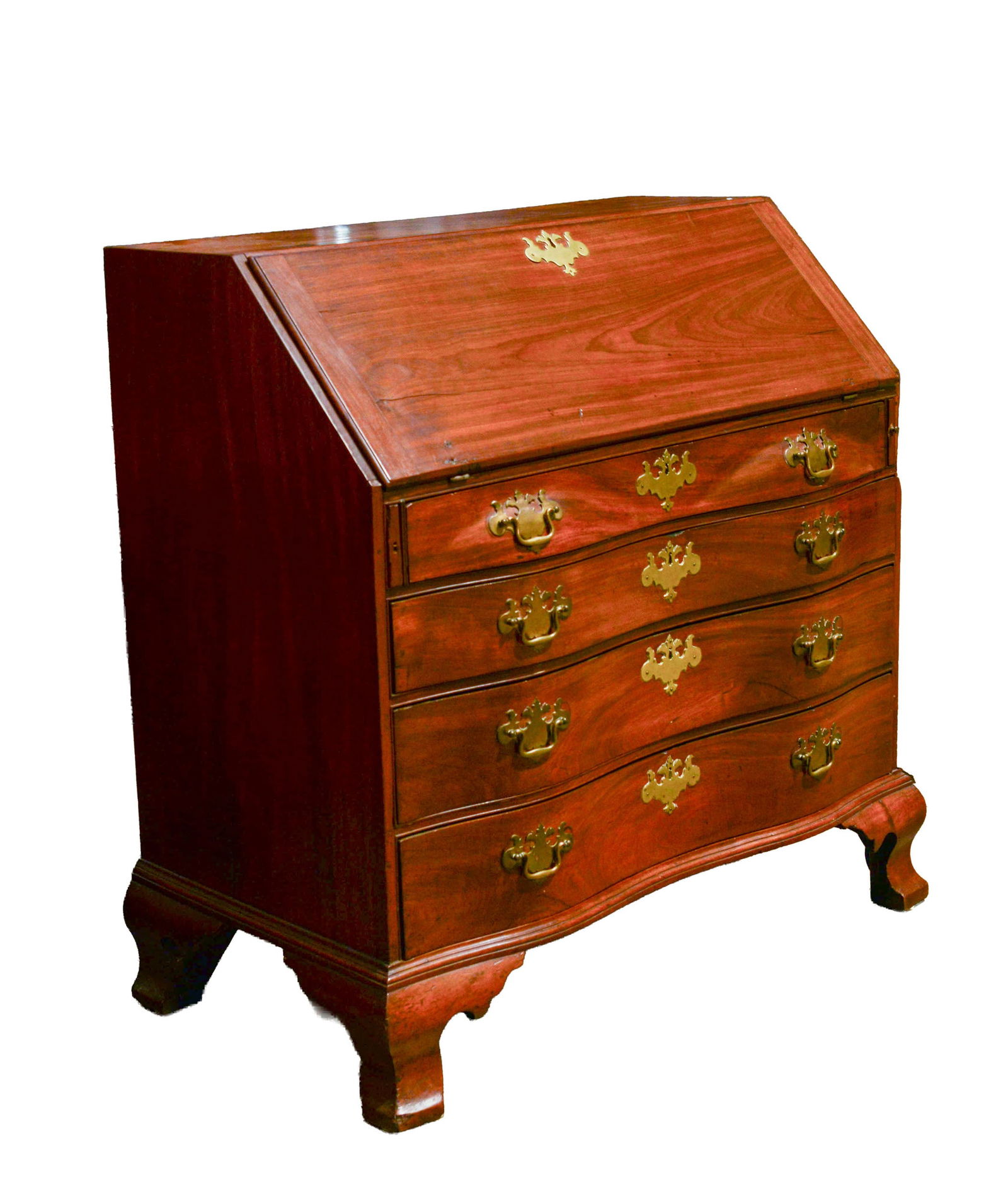 Massachusetts Chippendale Serpentine Front Slant Lid Desk.: Height 43.5 inches, width 41.5 inches, depth 22 inches. With fitted interior. One foot missing, replaced brasses.