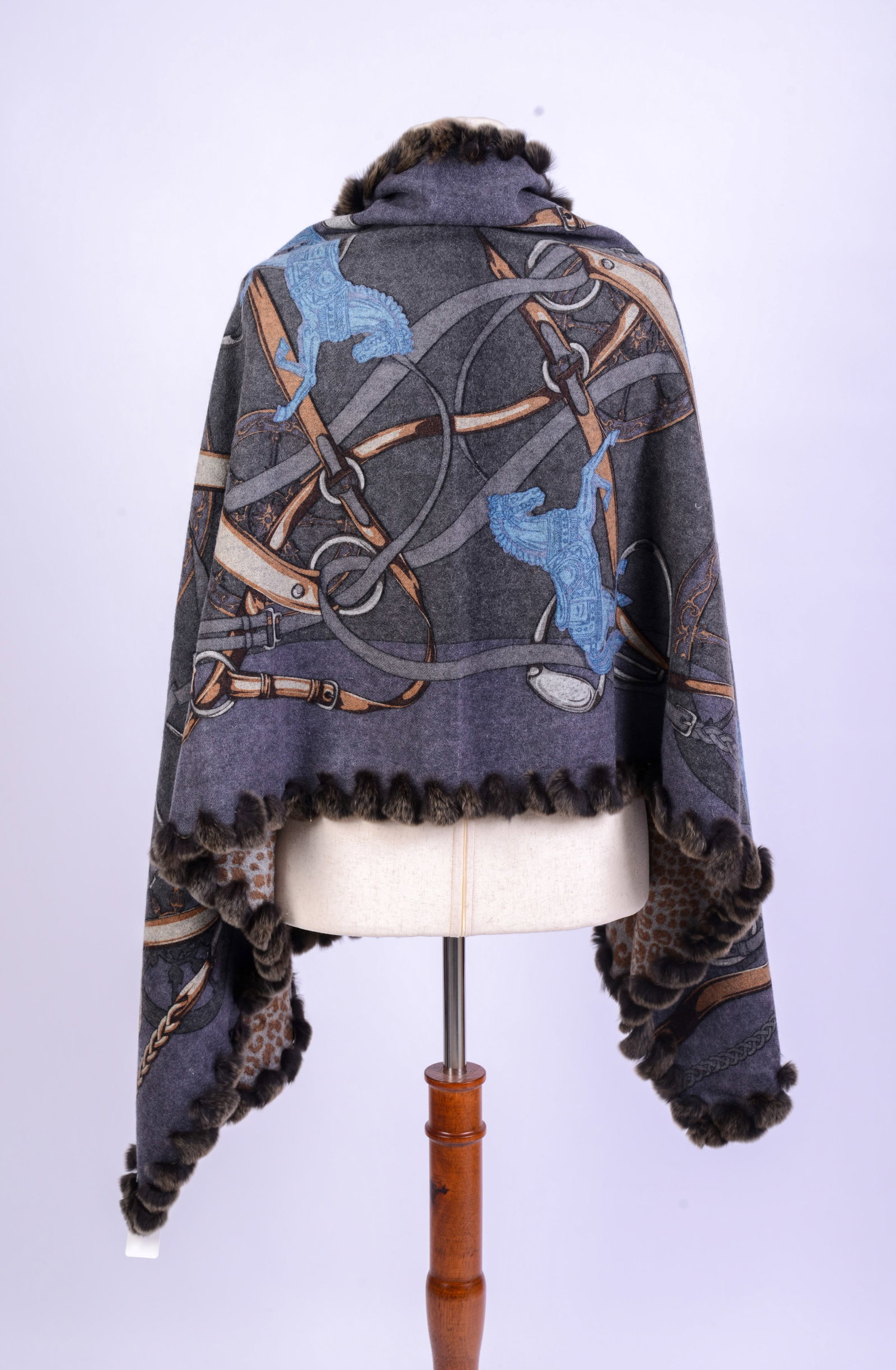 CF Charm Furs Throw. - 3