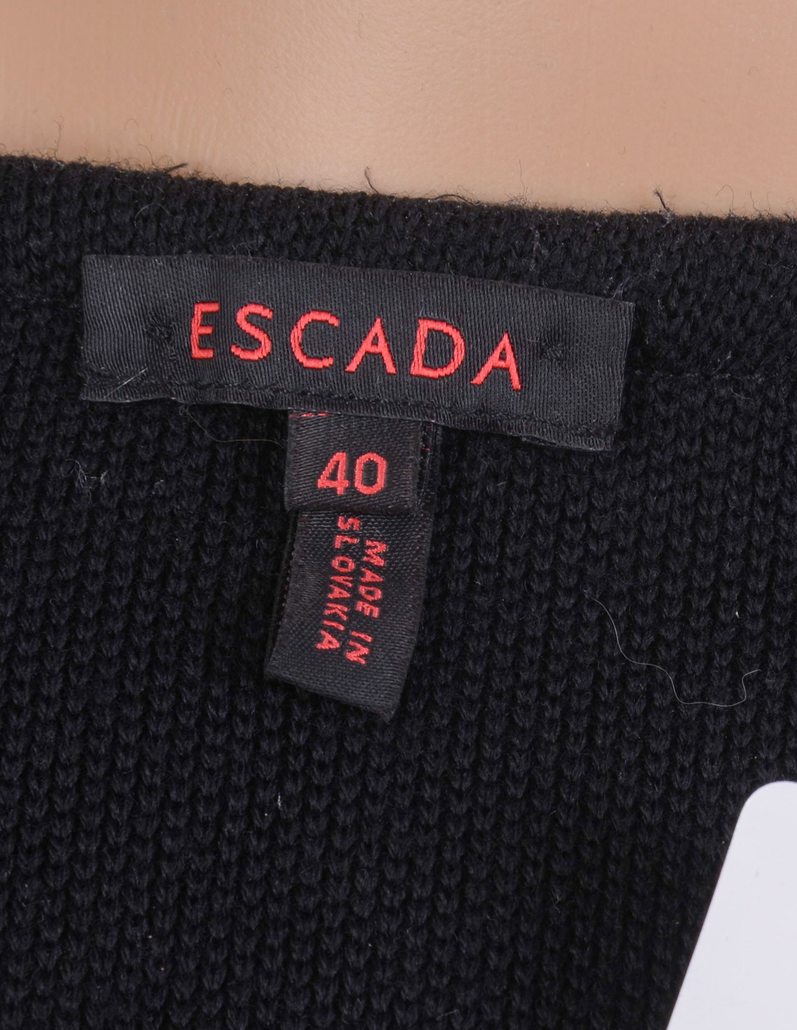 Escada Blazer in Black. - 4