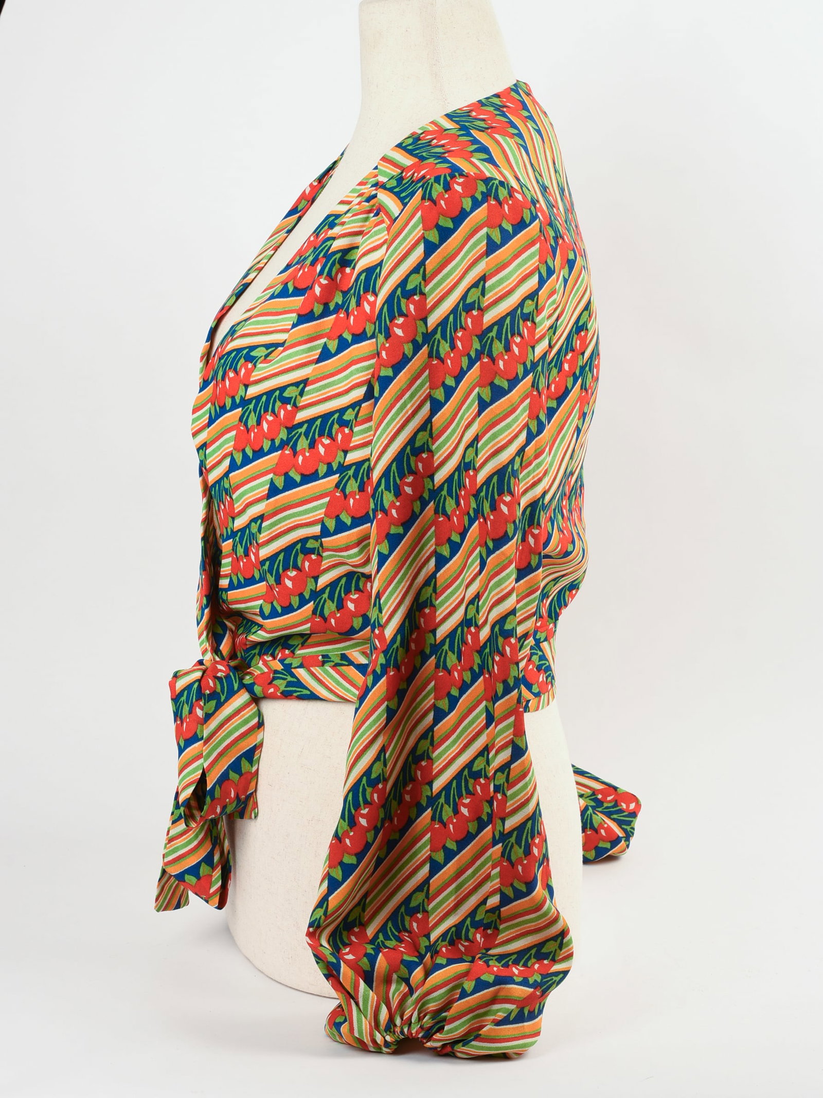 Cherry Printed Wrap Top. - 4