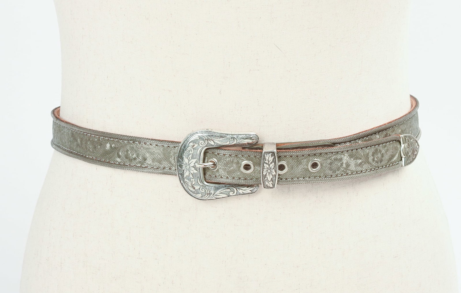 Bogner Filigree and Leather Belt. (1 of 5)