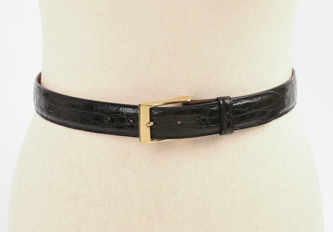 Saks Fifth Avenue Alligator Belt.: Length 46 inches, in original box.