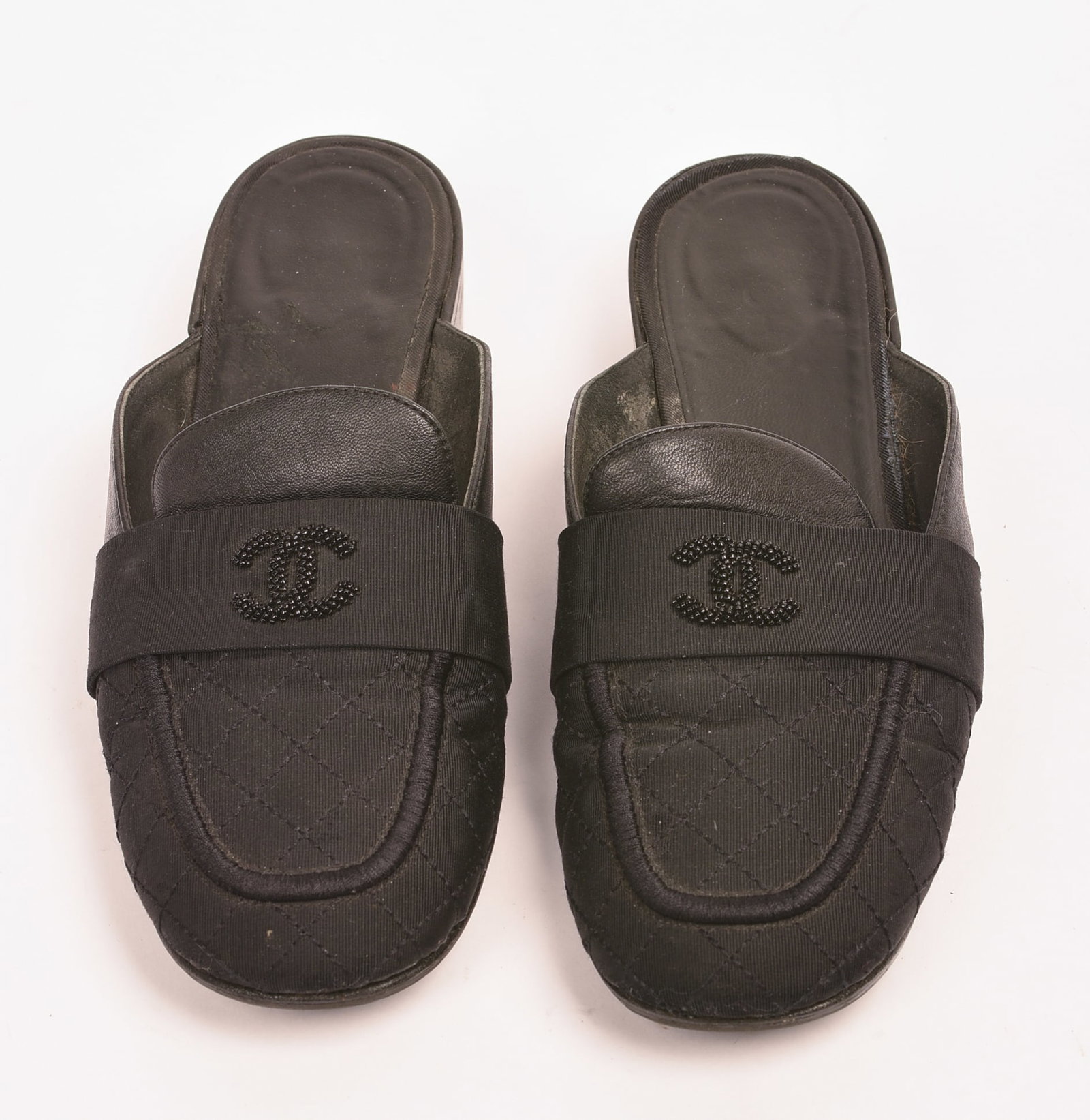Gucci Logo Slides, Size 38.5. - 6