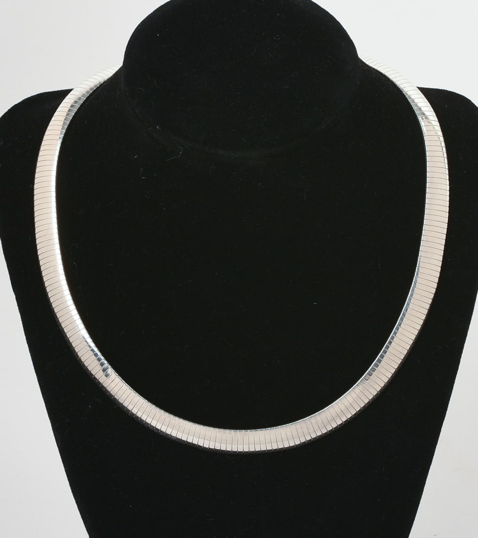 Sterling Silver Necklace.: Length 15 inches, 47 grams.