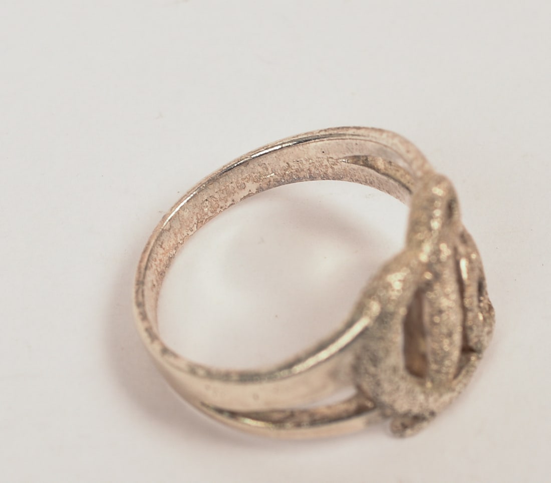 Six Sterling Silver Rings. - 6