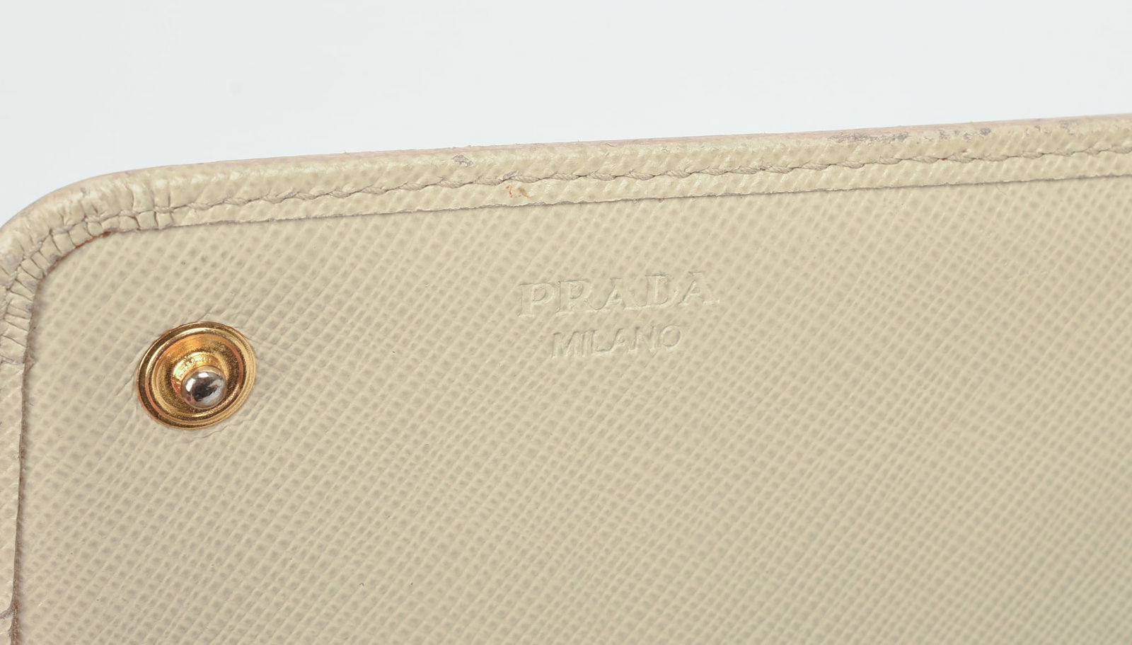 Prada Double Snap Wallet. - 3