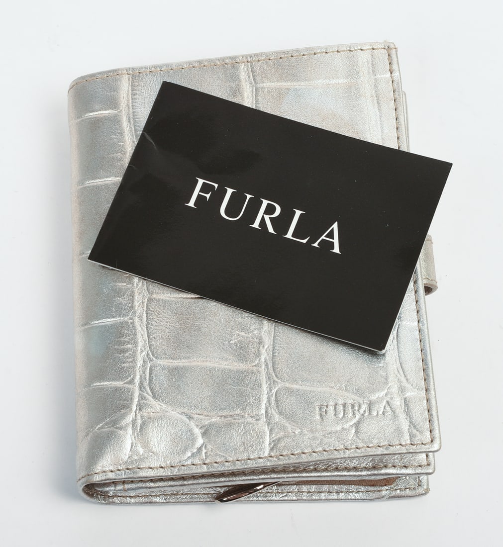 Furla Silver Crocodile Wallet. - 5