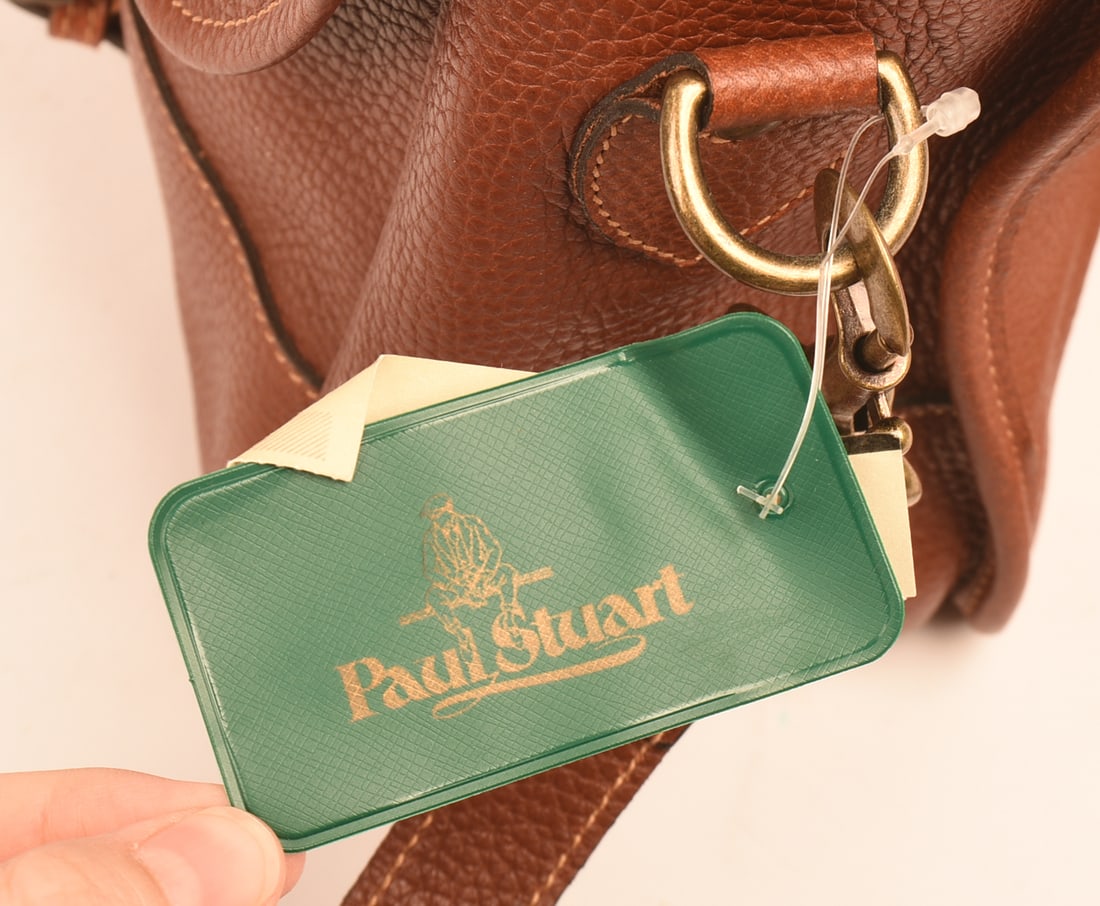 Paul Stuart Leather Messenger Bag. - 6