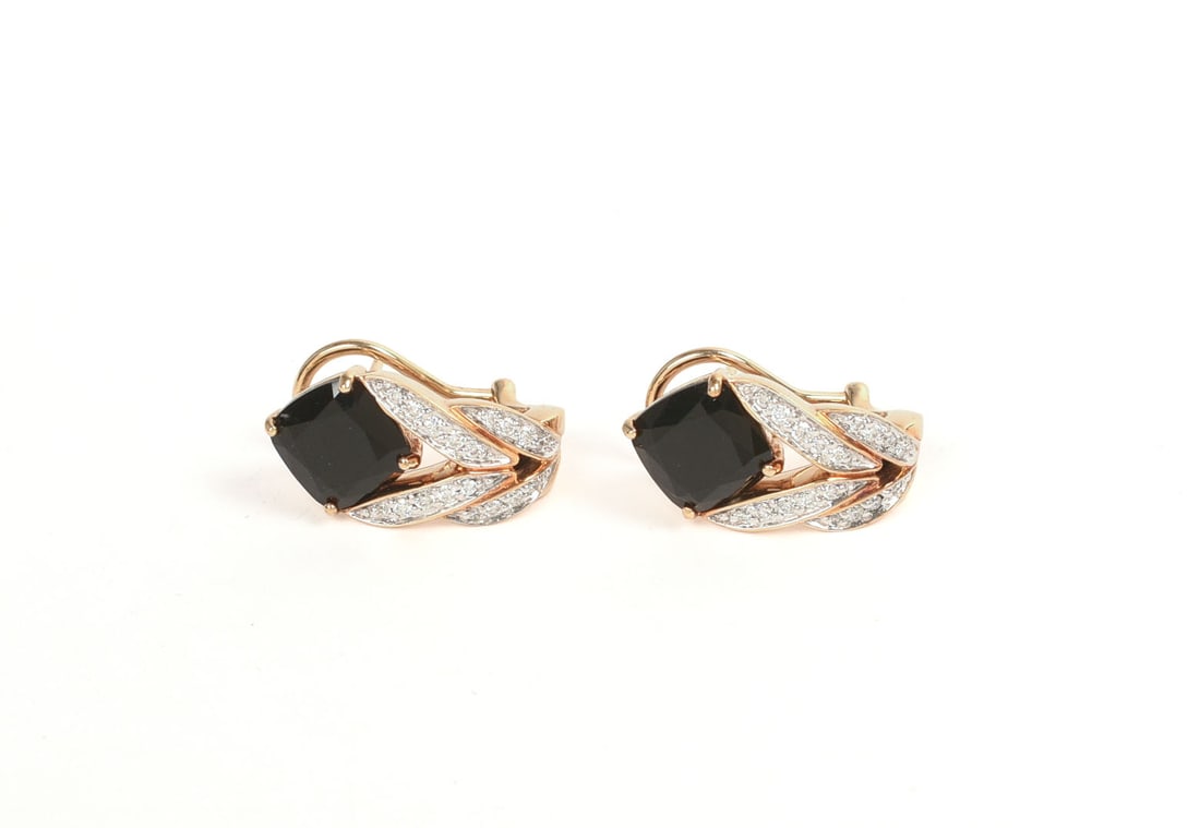 John Hardy 18K, Diamond and Onyx Earrings. (1 of 4)