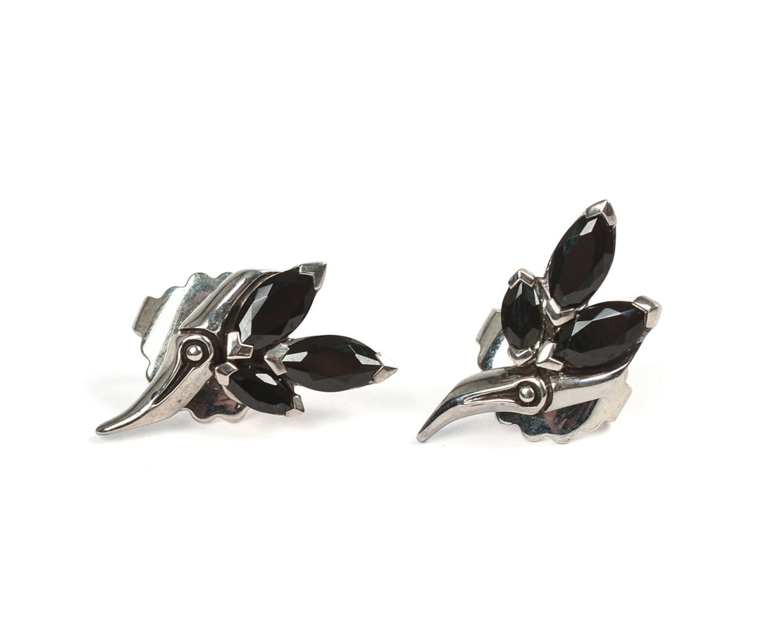 John Hardy Sterling and Onyx Earrings. (1 of 3)