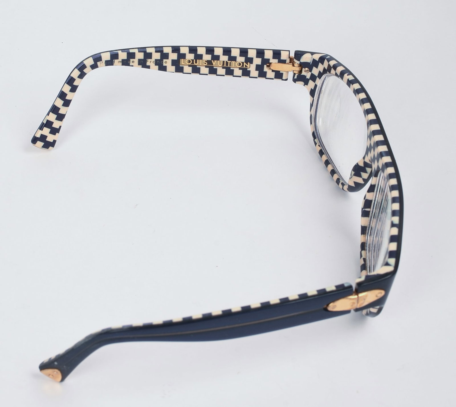 Louis Vuitton Glasses. - 3