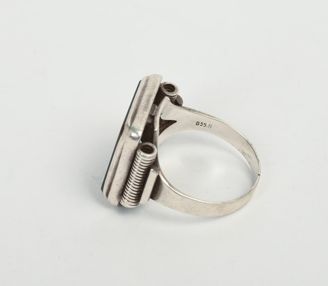 Sterling Silver Ring with Skull. - 4