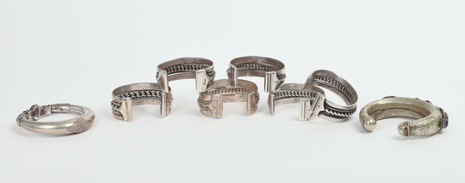 Eight Egyptian Bedouin Cuff Bracelets. - 3