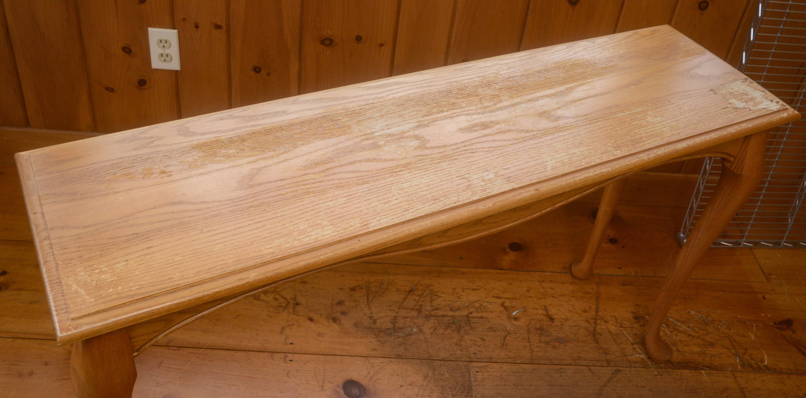 Queen Anne Style Oak Sofa Table. - 2