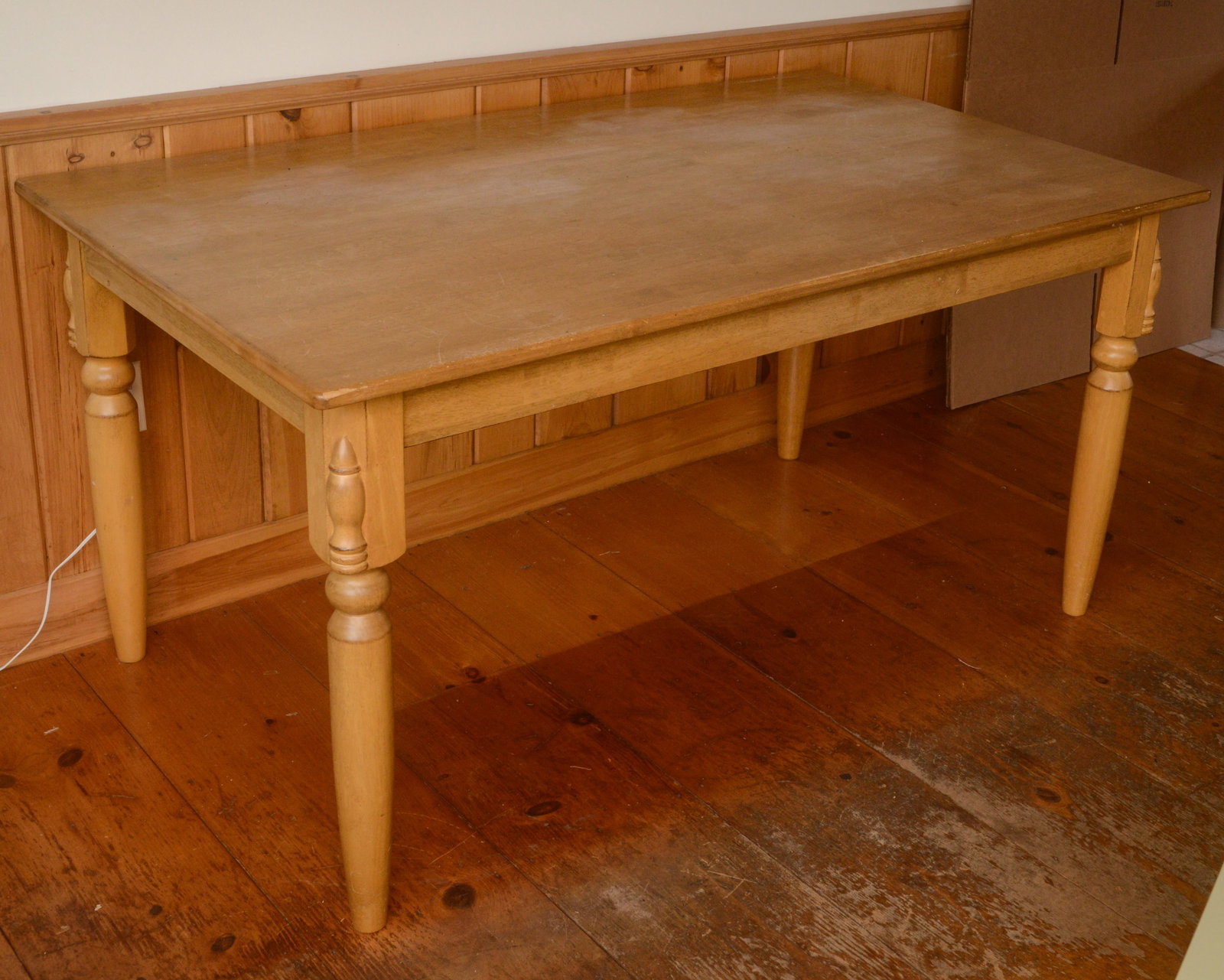 Farmhouse Table. - 2