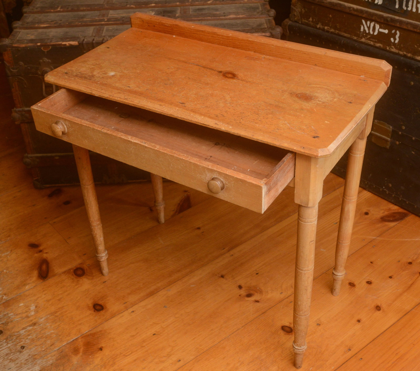 Pine Sheraton Work Table. - 2