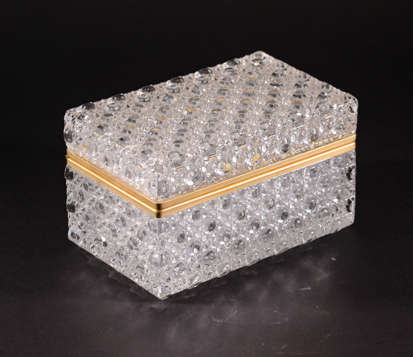 Leaded Crystal Box.: 4.5 x 7 x 4.5 inches.
